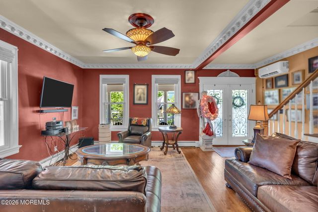 927 Monroe Avenue, Asbury Park, NJ 07712