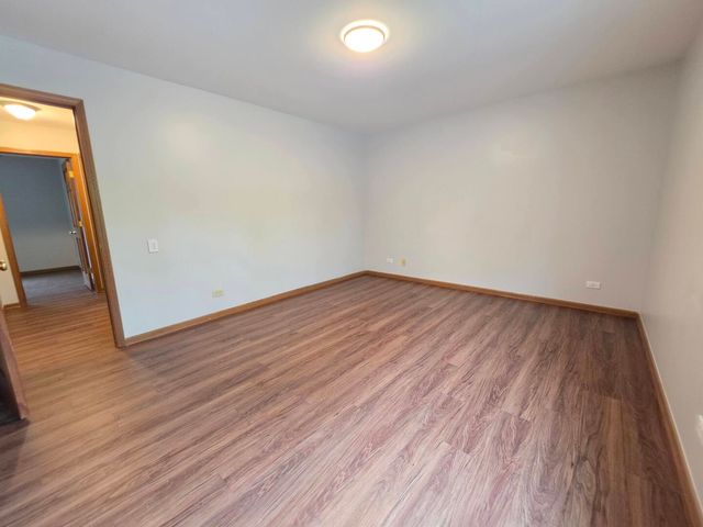 327 Shadybrook Lane, Aurora, IL 60504