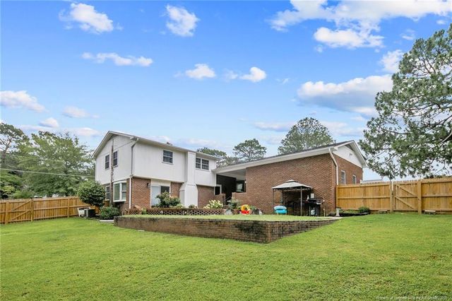 2129 Rolling Hill Road, Fayetteville, NC 28304