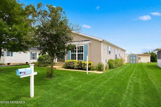 9 Rocky Hill Road, Manahawkin, NJ 08050