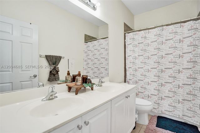 3169 NW 32nd Ct, Oakland Park, FL 33309