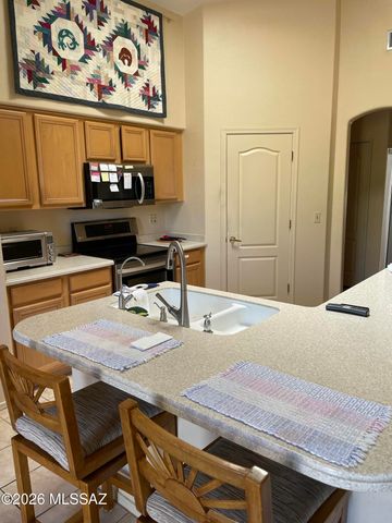 231 E Shadow Bluff Place, Tucson, AZ 85704