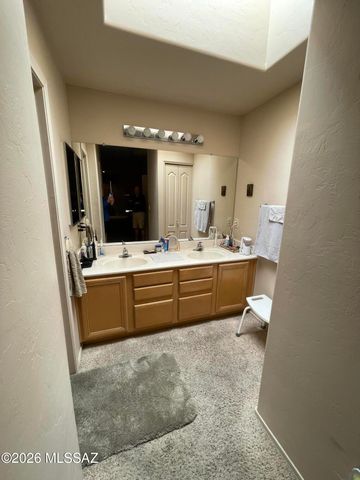 231 E Shadow Bluff Place, Tucson, AZ 85704