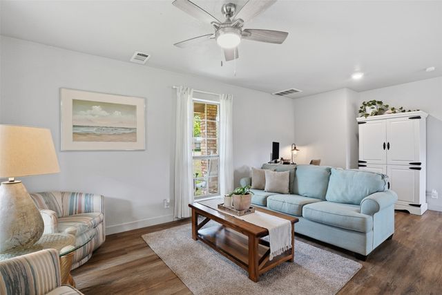 2726 Hill Lane, Cleburne, TX 76031