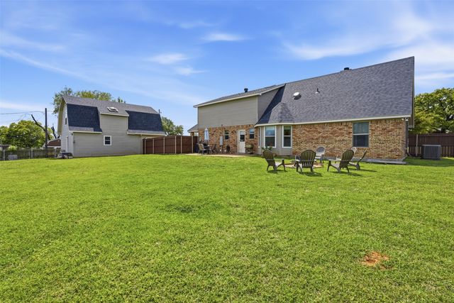 2726 Hill Lane, Cleburne, TX 76031