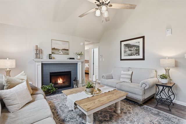 2726 Hill Lane, Cleburne, TX 76031