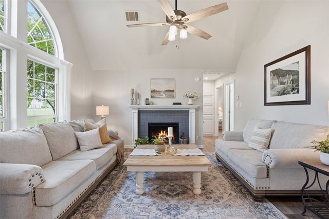 2726 Hill Lane, Cleburne, TX 76031