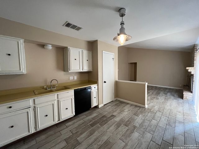 6522 Ridge Willow, San Antonio, TX 78233