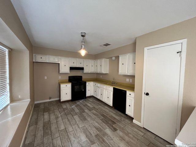 6522 Ridge Willow, San Antonio, TX 78233