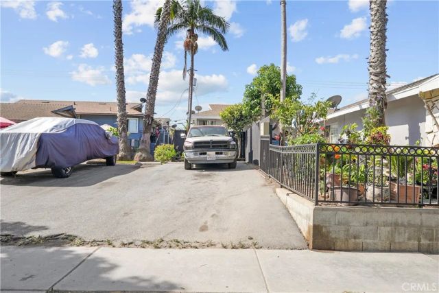 741 W 18th, Costa Mesa, CA 92627