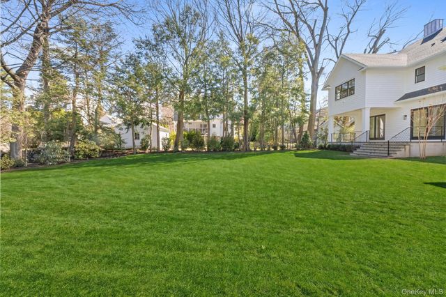 26 Overhill Road, Scarsdale, NY 10583