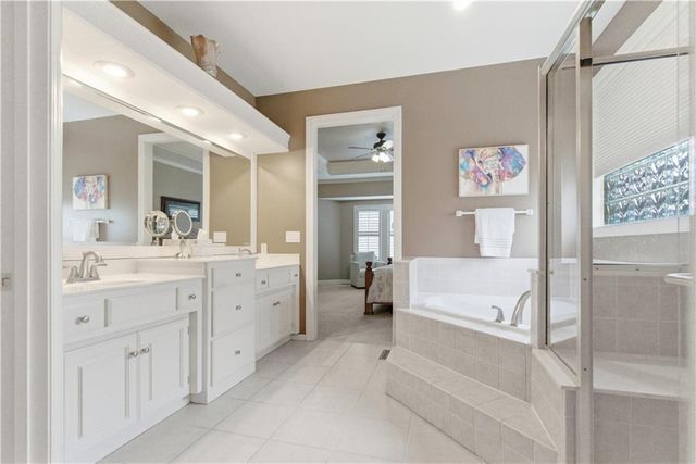 19313 W 98th Street, Lenexa, KS 66220