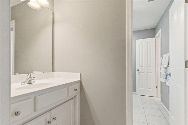 19313 W 98th Street, Lenexa, KS 66220