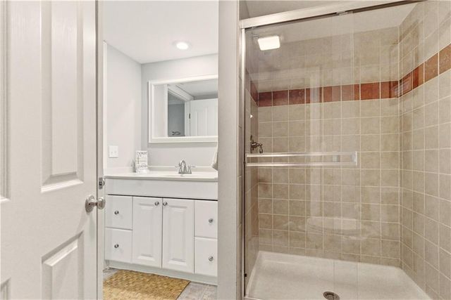 19313 W 98th Street, Lenexa, KS 66220