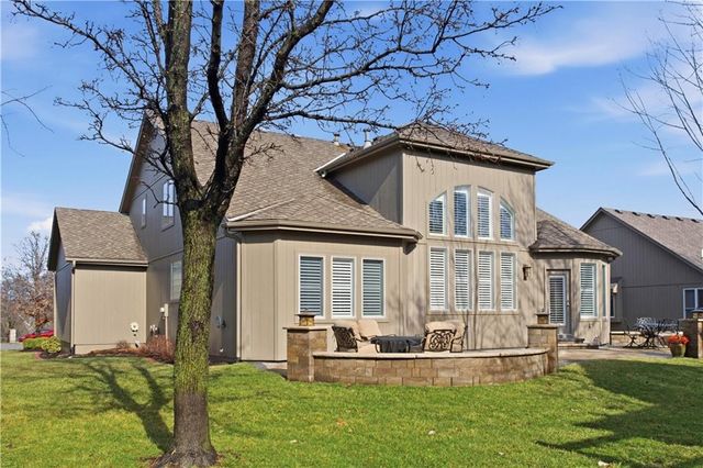 19313 W 98th Street, Lenexa, KS 66220