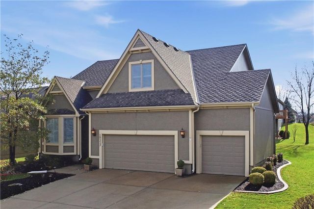 19313 W 98th Street, Lenexa, KS 66220