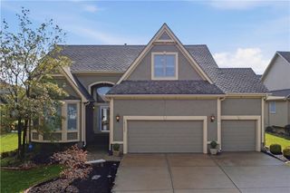 19313 W 98th Street, Lenexa, KS 66220