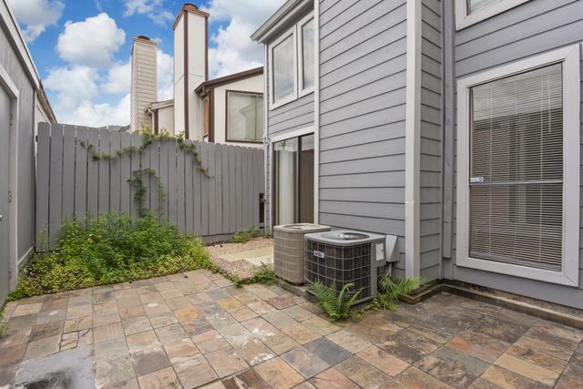 1911 Bittercreek Drive, Houston, TX 77042