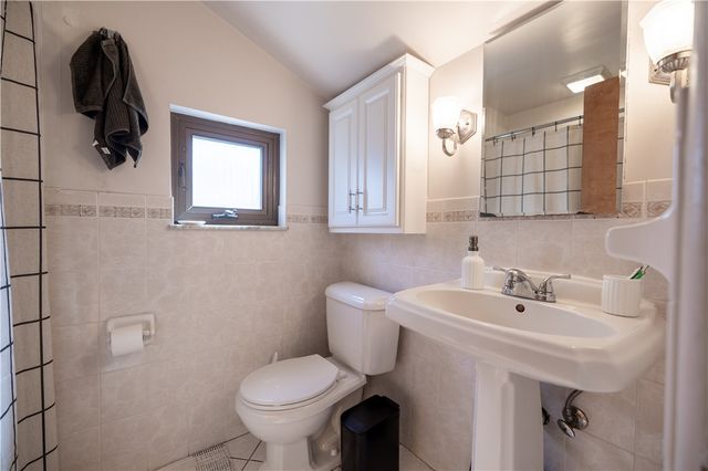 749 Tonopah Ave, Beechview, PA 15216