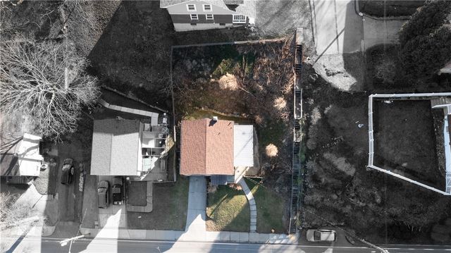 749 Tonopah Ave, Beechview, PA 15216