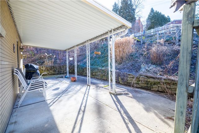 749 Tonopah Ave, Beechview, PA 15216