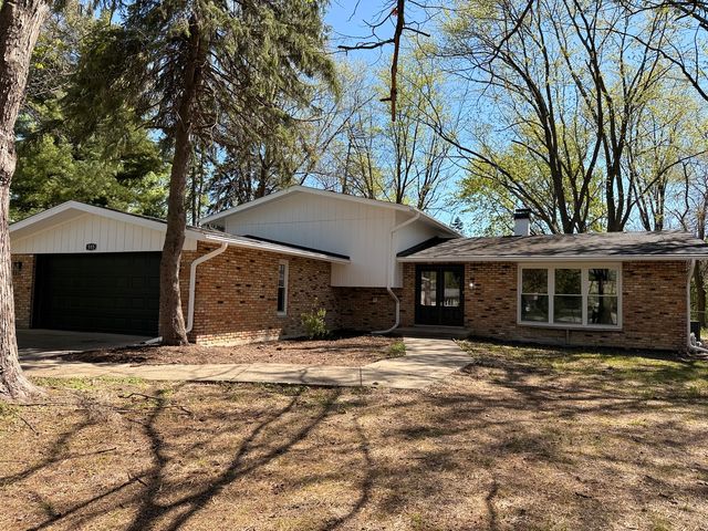28W555 Leverenz Road, Naperville, IL 60564
