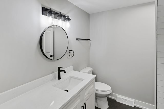 28W555 Leverenz Road, Naperville, IL 60564