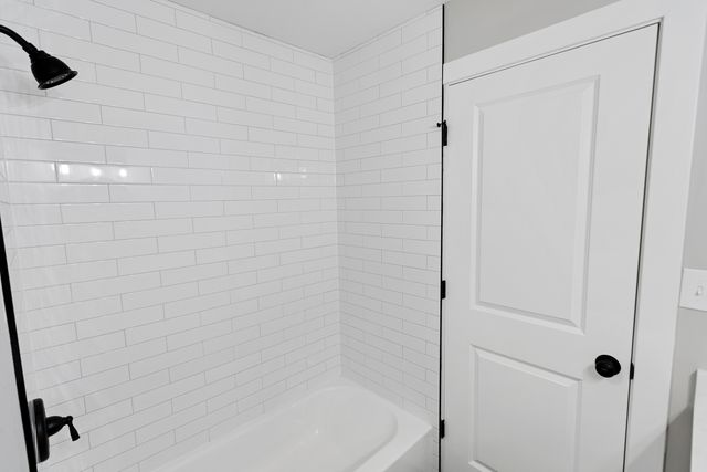28W555 Leverenz Road, Naperville, IL 60564