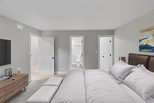 28W555 Leverenz Road, Naperville, IL 60564