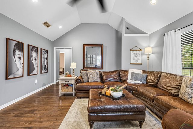 9168 Bob O Link Road, Gladewater, TX 75647