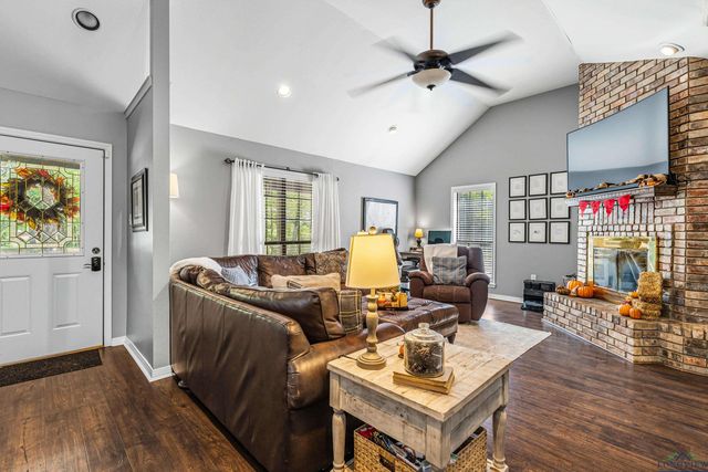 9168 Bob O Link Road, Gladewater, TX 75647