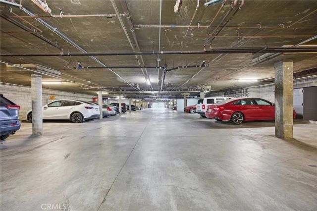15455 Sherman Way 27, Van Nuys, CA 91406