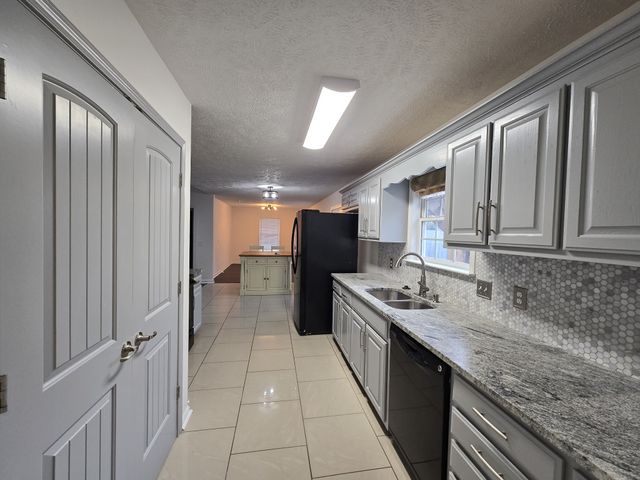 913 Indian Springs Cir, Manchester, TN 37355