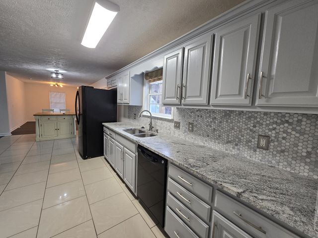 913 Indian Springs Cir, Manchester, TN 37355