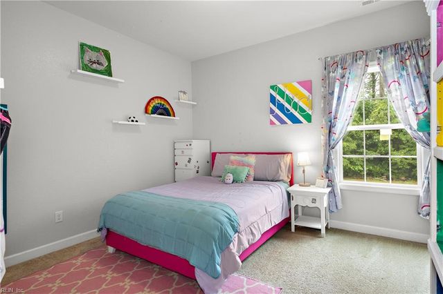2828 Seven Eleven RD, Chesapeake, VA 23322