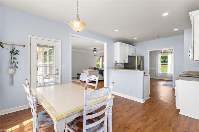 2828 Seven Eleven RD, Chesapeake, VA 23322