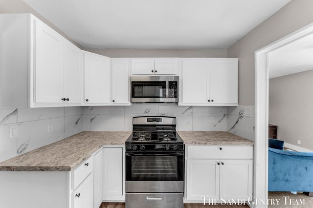 1949 Letart Avenue, Muskegon City, MI 49441