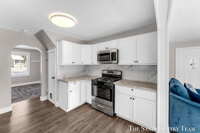 1949 Letart Avenue, Muskegon City, MI 49441