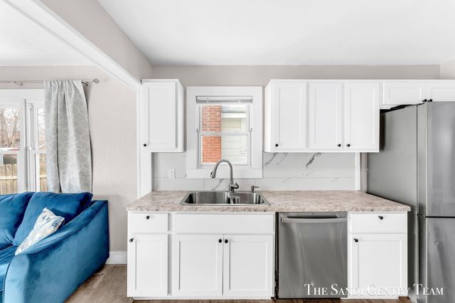 1949 Letart Avenue, Muskegon City, MI 49441