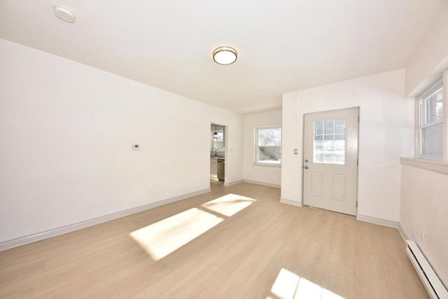 1350 Parkway DRIVE, Brookfield, WI 53005