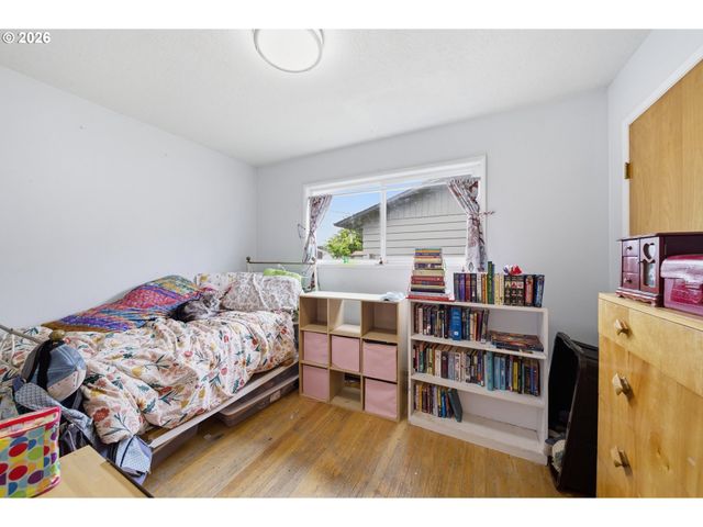 1605 JUNIPER St, Forest Grove, OR 97116