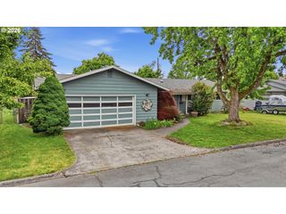 1605 JUNIPER St, Forest Grove, OR 97116