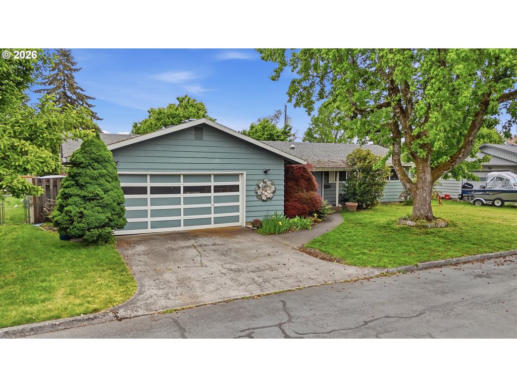 1605 JUNIPER St, Forest Grove, OR 97116