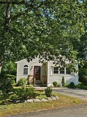 41 Park Lane, Coventry, RI 02816
