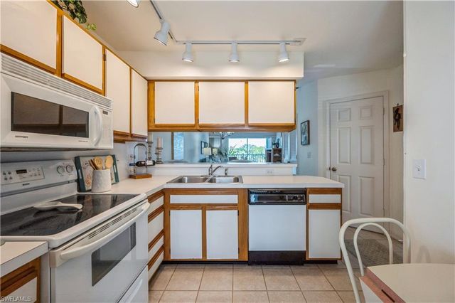 1325 Mainsail DR # 1213, Naples, FL 34114