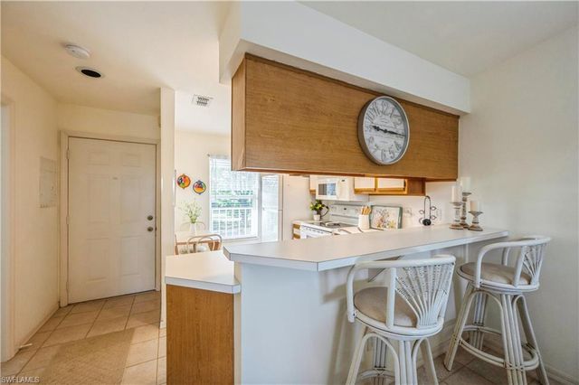 1325 Mainsail DR # 1213, Naples, FL 34114