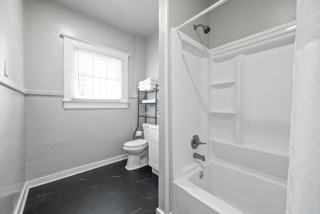 440 N 2nd St, Clarksville, TN 37040