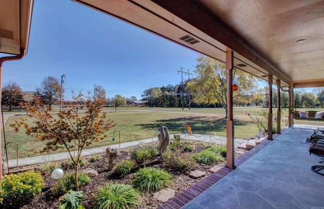 817 N Walkers Corner Road, Scott, AR 72142