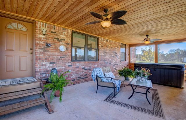 817 N Walkers Corner Road, Scott, AR 72142