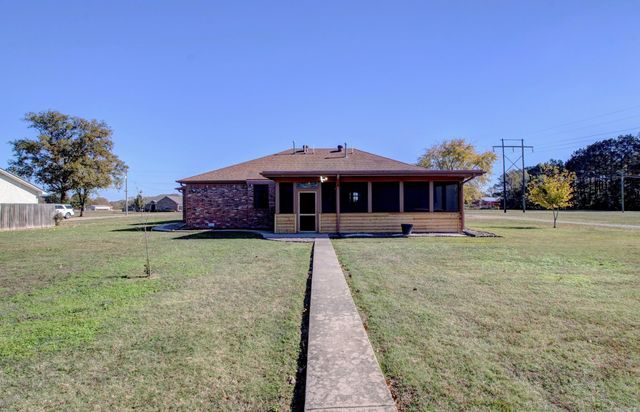817 N Walkers Corner Road, Scott, AR 72142
